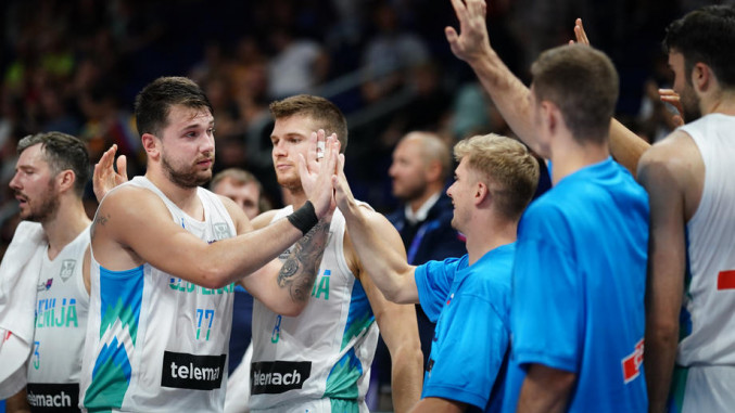 EUROBASKET: Košarkaši Slovenije u četvrtfinalu!